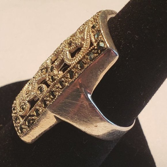 VINTAGE .925 MARCASITE / ONYX RING - SZ. 8.5 - Picture 3 of 9